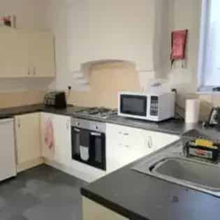 1 room flat of 80 m² in Birmingham