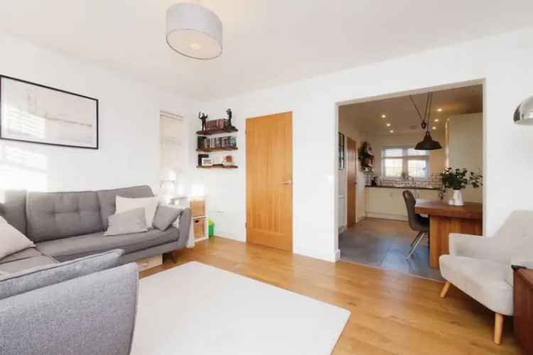 3 Bedroom Semi-Detached House in Haxby