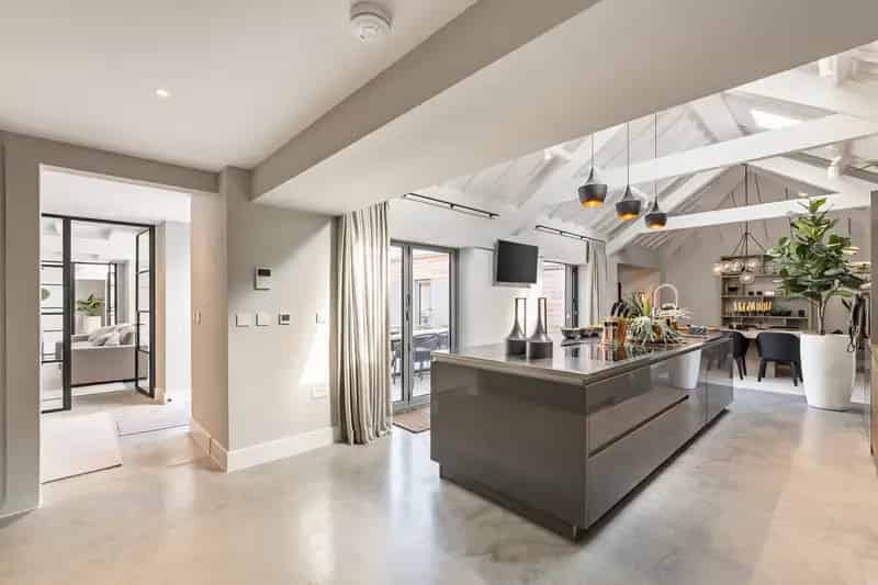 5 Bedroom Detached House Barnes Avenue Barnes
