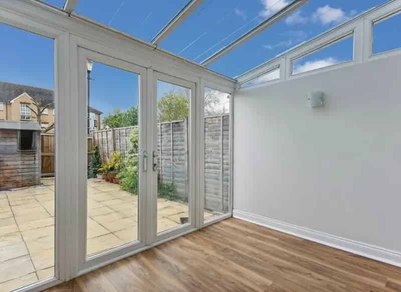 2 Bedroom House in Wandsworth Recently Renovated Near Earlsfield Station