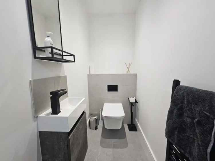 3 Bedroom House To Rent
