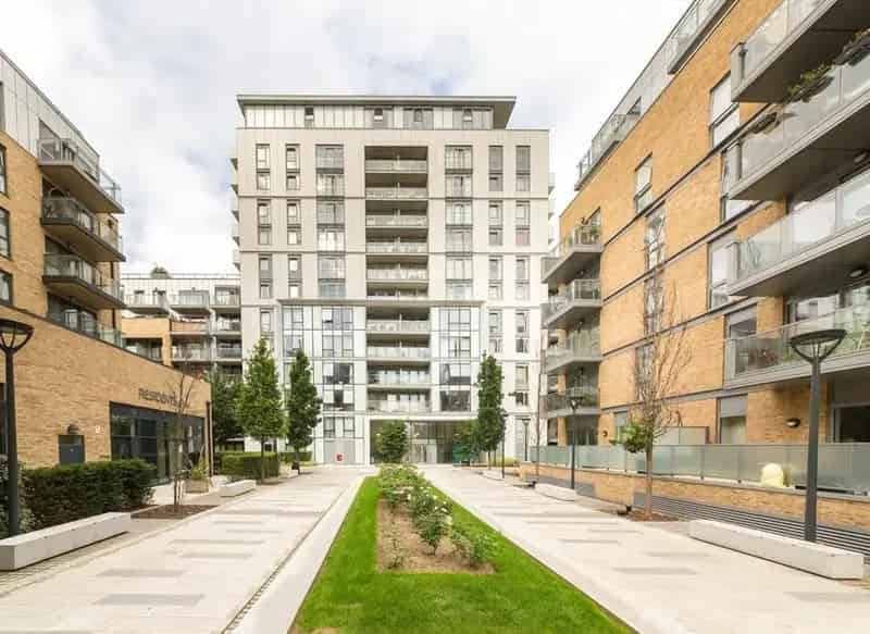Modern 2-Bed Apartment near Canary Wharf