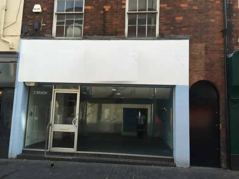 Grimsby Town Centre Retail Unit For Sale