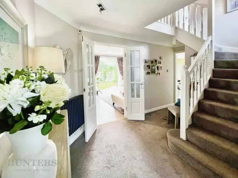 4 Bedroom Executive Home For Sale
