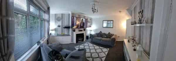 3 Bedroom Semi-Detached House with Off-Road Parking