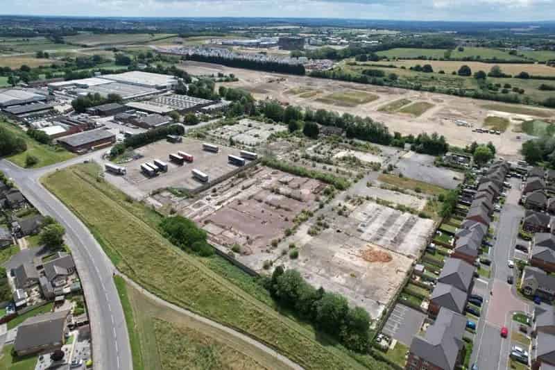 8.2 Acre Secure Property with Multiple Access Points