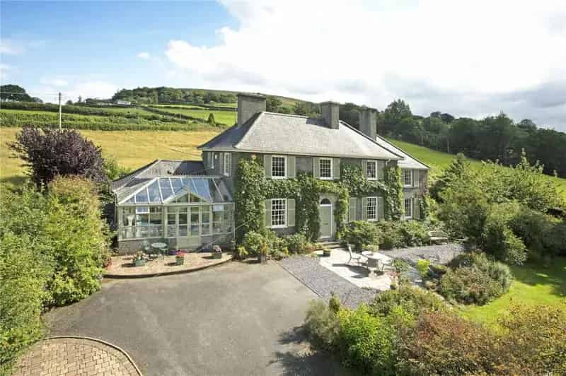 Period Property with Annexe and Paddock in Llangower