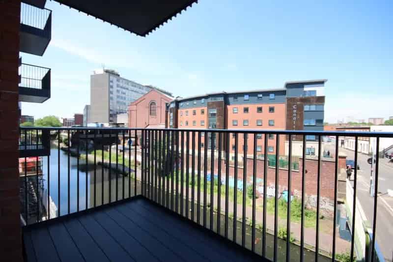 1 Bedroom Flat To Rent Available August 13 2025