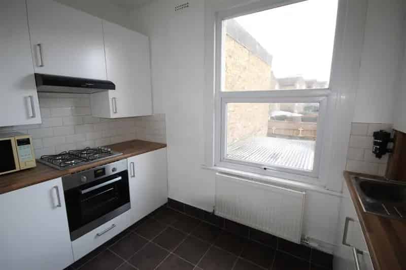 1 Bedroom Studio House to Rent
