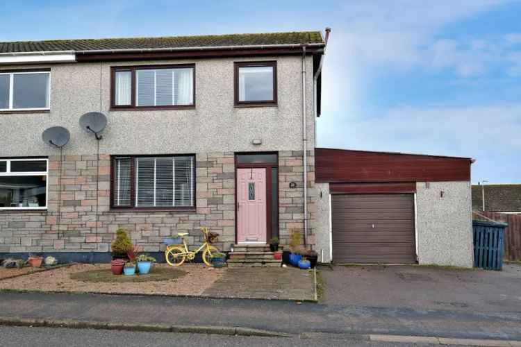 3 Bed Semi Detached House in Stonehaven with Garage