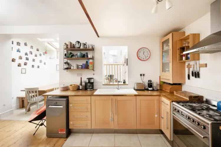 3 Bedroom Victorian Terrace House for Sale in St Werburghs Bristol