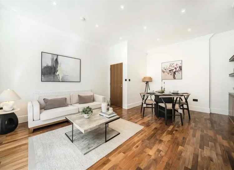 South Kensington 2-Bedroom Apartment with Private Garden