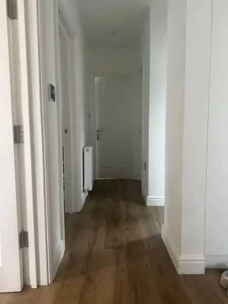 First Floor Flat 2 Double Bedrooms Near Kensington Memorial Park