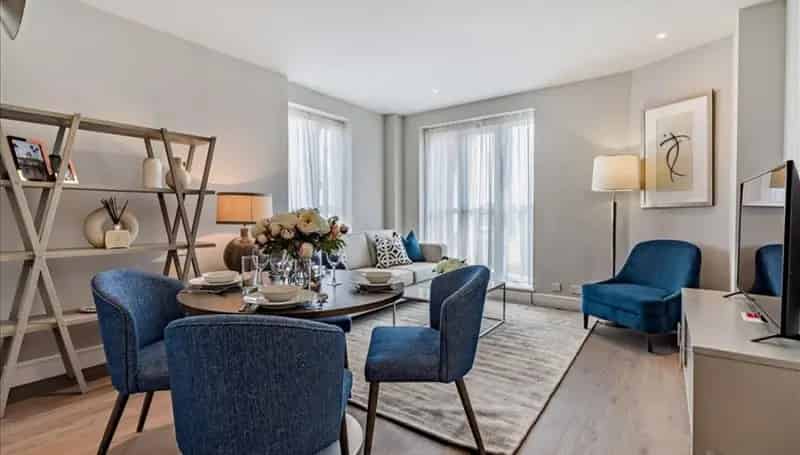 1 Bedroom Luxury Apartment E14 Available Now