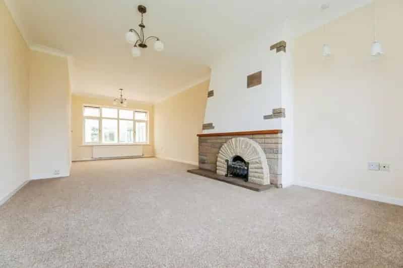 3 Bed Detached House For Sale Ecclesfield