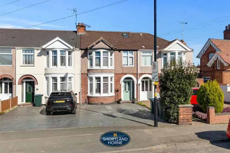 4 Bedroom House for Sale