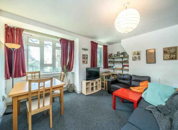 Two Bedroom Flat Clapham South Near Transport Links