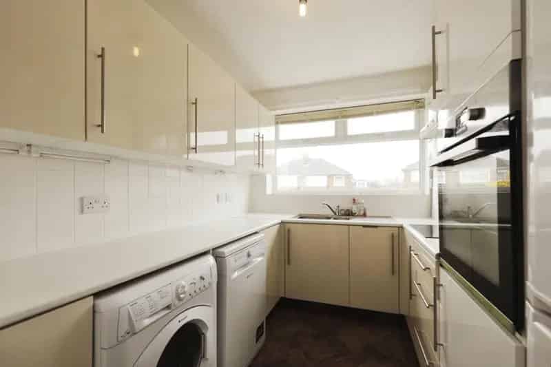 2 Bedroom Bungalow For Sale in Harrogate