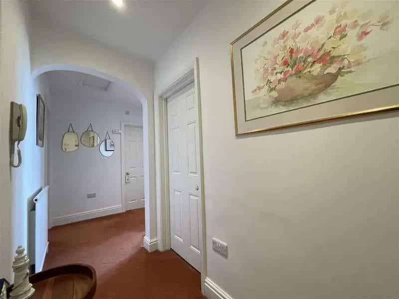 1 Bed Flat for Sale in Scarborough Esplanade