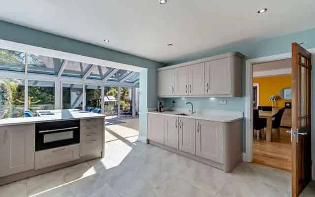 6 Dingle Bank Chester Family Home Open Plan Living Solar Panels