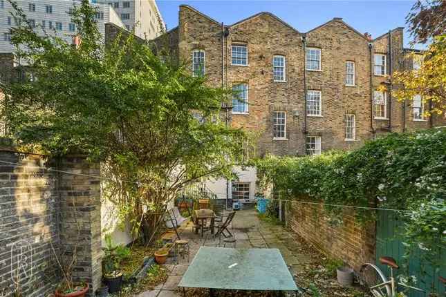 Terraced house for sale in Philpot Street, London E1