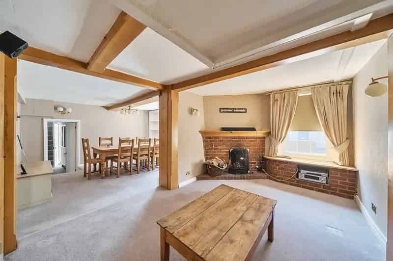 4 Bedroom Detached House For Sale in London Colney