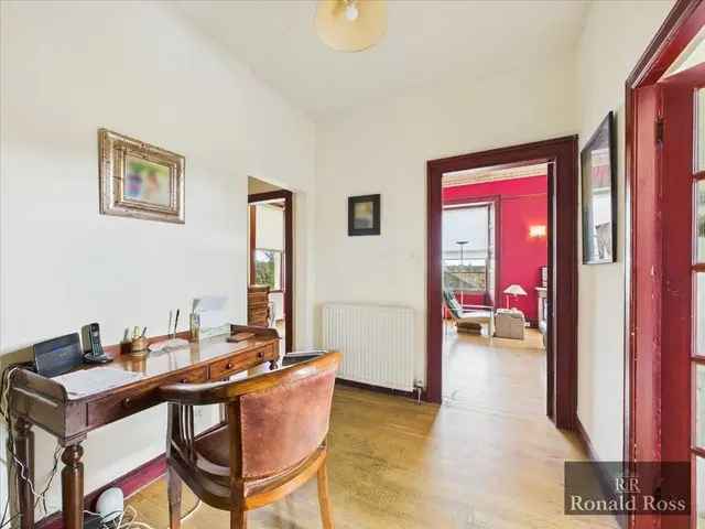2 Bedroom Flat for Sale in Hamilton