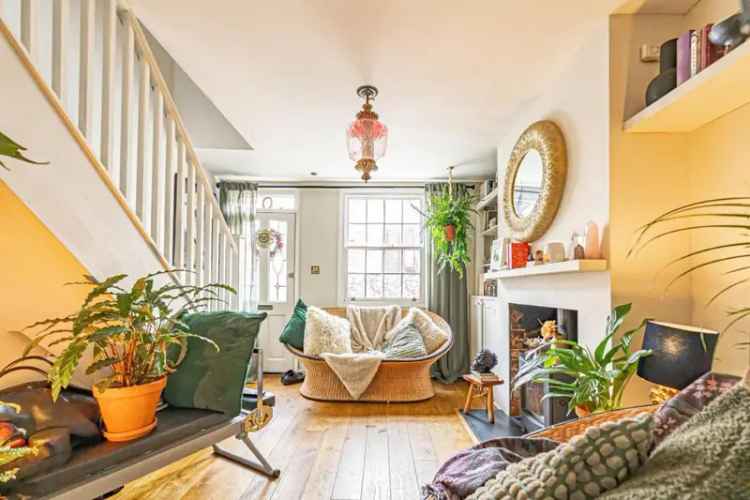2 Bed Victorian Cottage for Sale in Tring