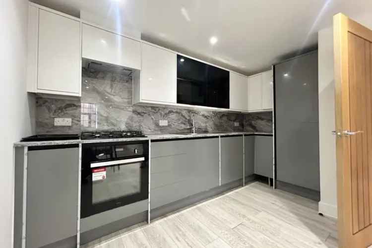 2 Bedroom Apartment Yeoman Street Available Now