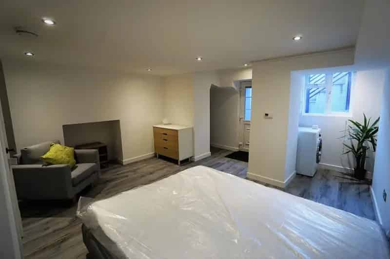 1 Bedroom Apartment near City Centre