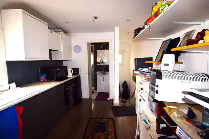 First Floor Studio Maisonette For Sale Via Modern Auction