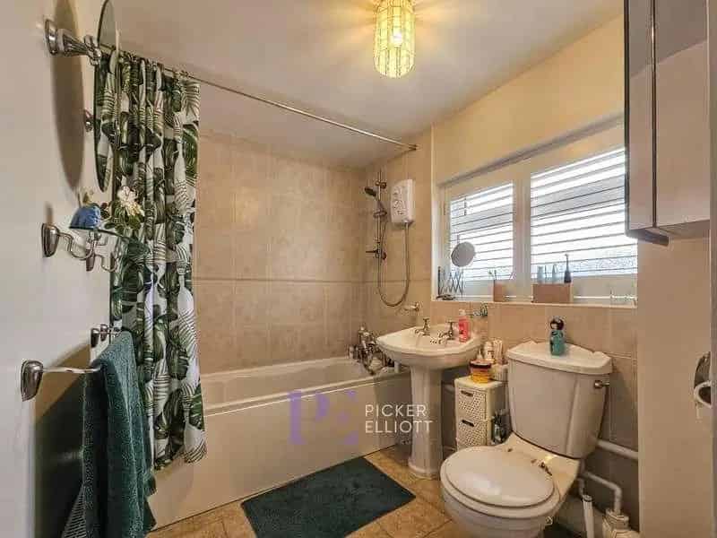 3 Bed Semi-Detached House for Sale in Earl Shilton