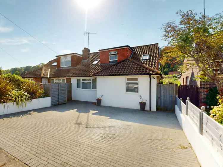 Stunning 3-Bed Semi-Detached Home in Rottingdean