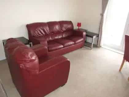 2 Bedroom 110m² Apartment Cardiff Bay Stunning Views