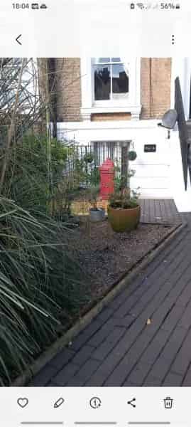 Two Double Bedroom House Conversion Near Public Transport