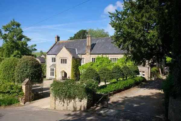 The Old Rectory 17th Century Manor House 7 Bedrooms 5 Bathrooms Award Winning Gardens