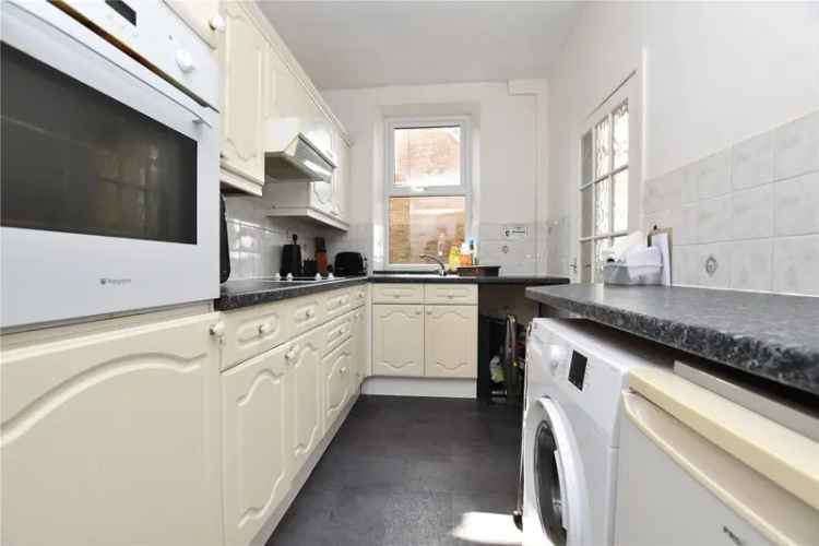 House For Sale in Leeds, England