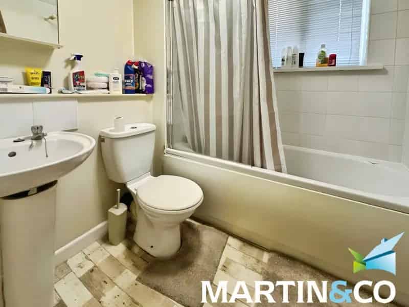 1 Bedroom Flat For Sale Second Floor Apartment