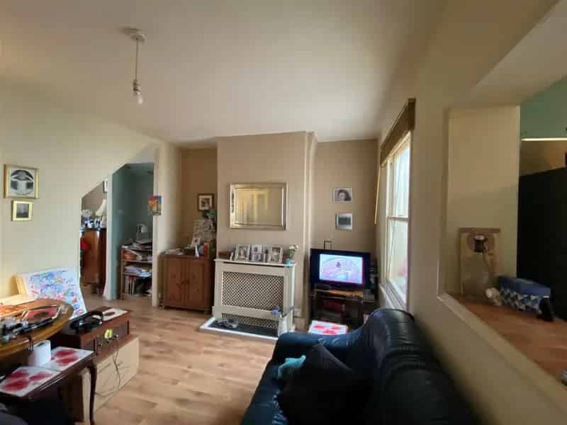 2 Bedroom Victorian Terraced House For Sale