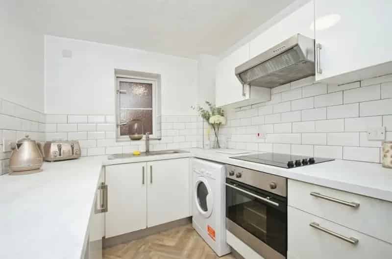 2 Bedroom Flat in Cardiff Bay - First Time Buyer or Investment