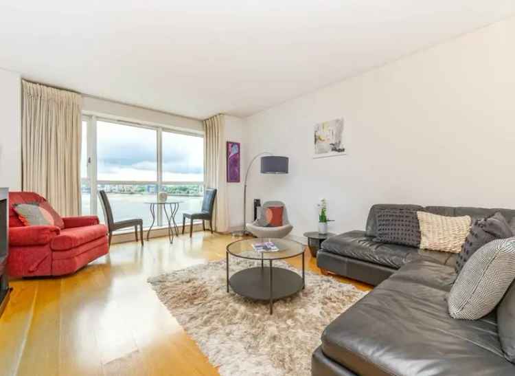 Riverfront 1-Bedroom Apartment near Westferry Circus