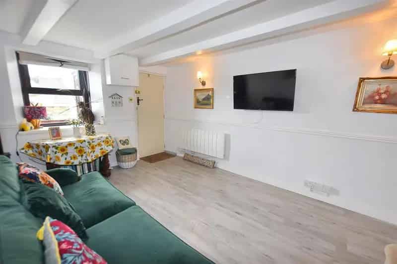 1 Bedroom Terraced House for Sale Redruth
