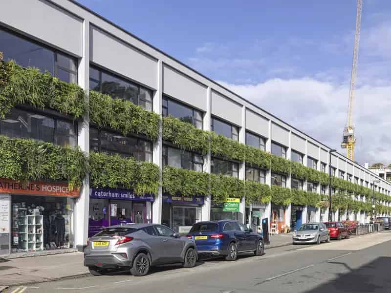 Caterham Town Centre Property Near Waitrose and Railway Station