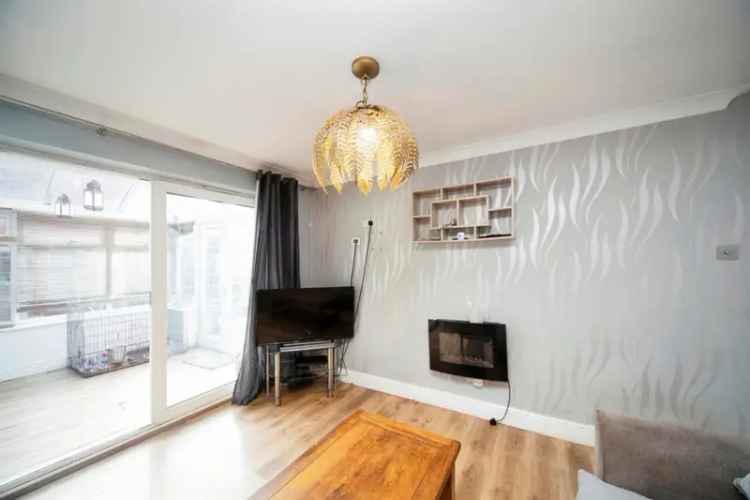 3 Bed End Terrace Bungalow Newmarket
