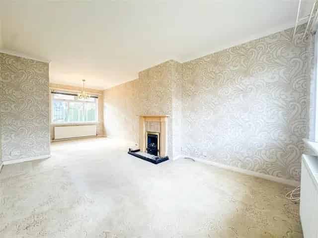 3 Bedroom Semi-Detached Villa for Sale in Hamilton