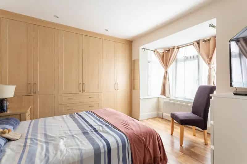 3 Bedroom Terraced House for Sale Near Fiveways