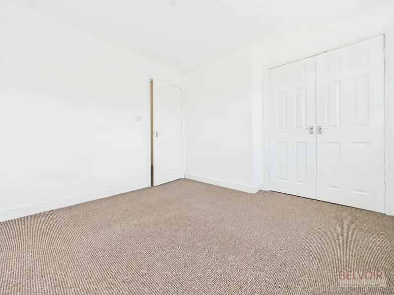 3 Bedroom House with Garden