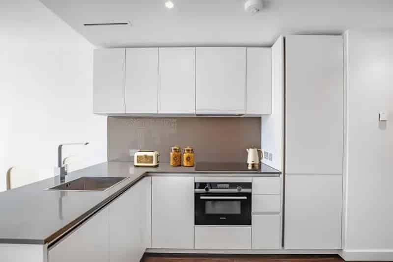 Luxury 1 Bedroom Apartment in Damac Tower London
