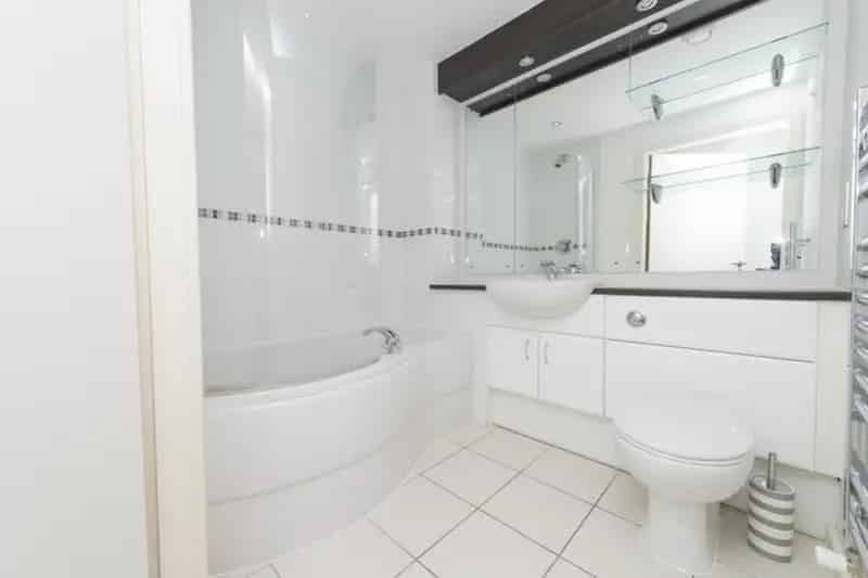 2 Bedroom Apartment Near City Centre and Universities