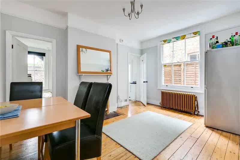 2 Bedroom Flat Tooting Bec London